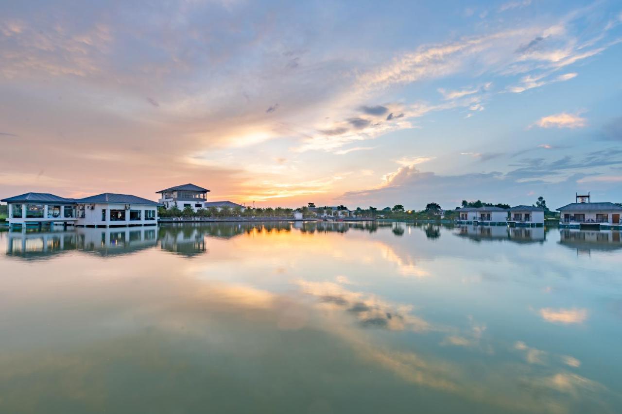 Lumbini Palace Resort Exterior foto